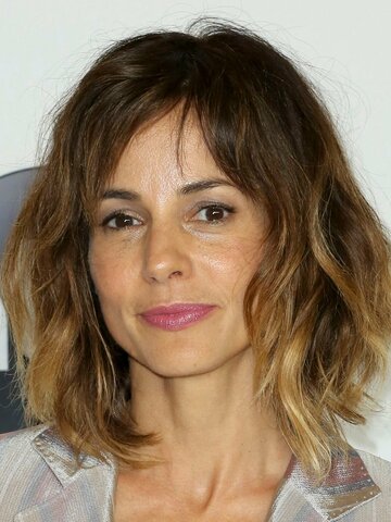 Stephanie Szostak Headshot