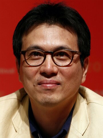 Kim Tae-yong Headshot