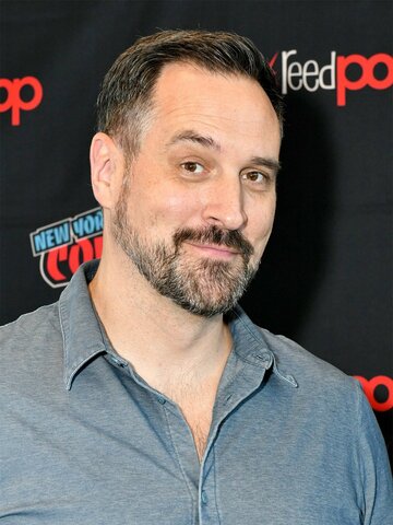 Travis Willingham Headshot