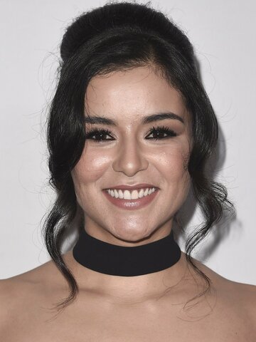 Emily Rios Headshot