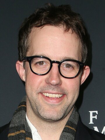 Peter Cambor Headshot