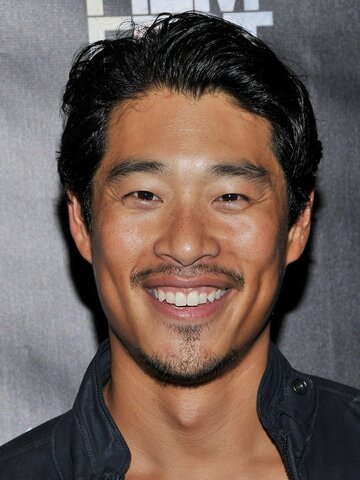 Tim Chiou Headshot