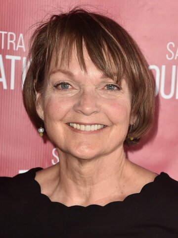 Pamela Reed Headshot