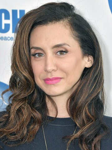 Mozhan Navabi Headshot