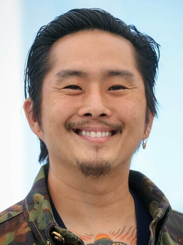 Justin Chon Headshot
