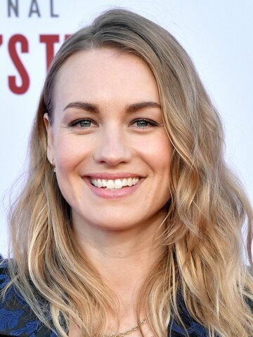 Yvonne Strahovski Headshot