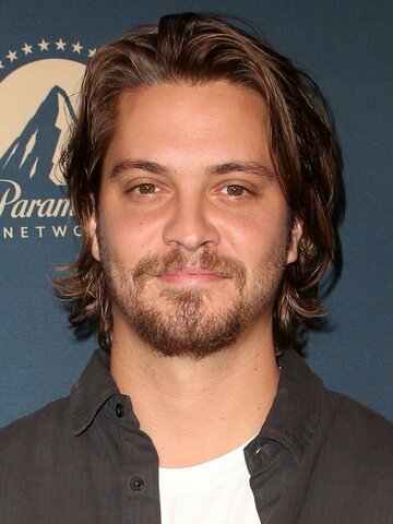 Luke Grimes Headshot