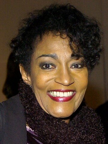 Paula Kelly Headshot