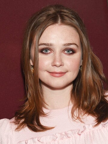 Jessica Barden Headshot