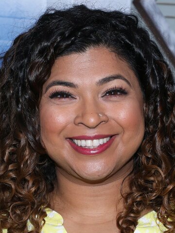 Aarti Sequeira Headshot