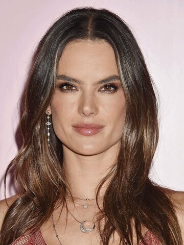 Alessandra Ambrosio Headshot