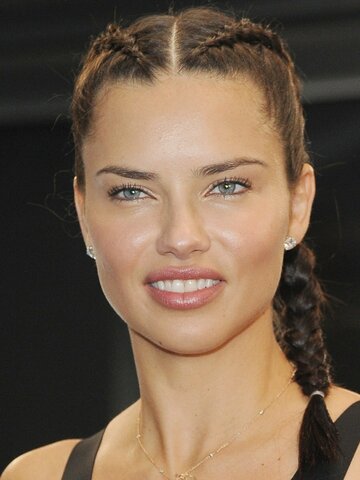 Adriana Lima Headshot