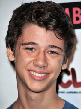 Uriah Shelton