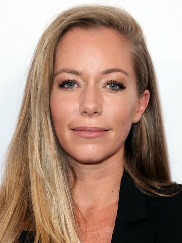 Kendra Wilkinson Headshot