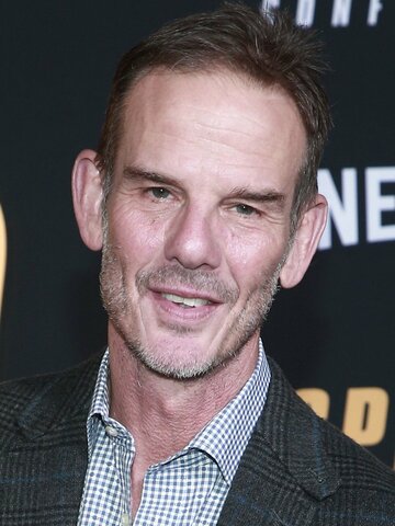Peter Berg Headshot
