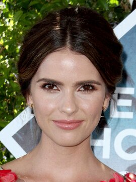 Shelley Hennig Headshot