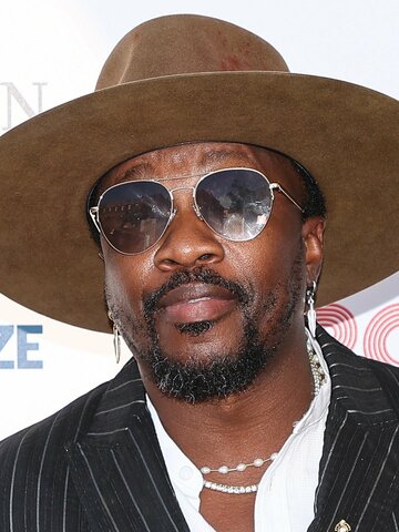Anthony Hamilton Headshot