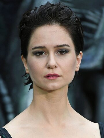 Katherine Waterston - Actress
