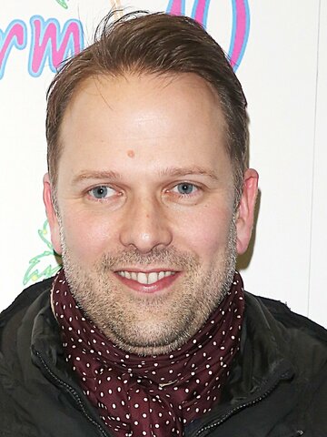 Nicholas Burns Headshot