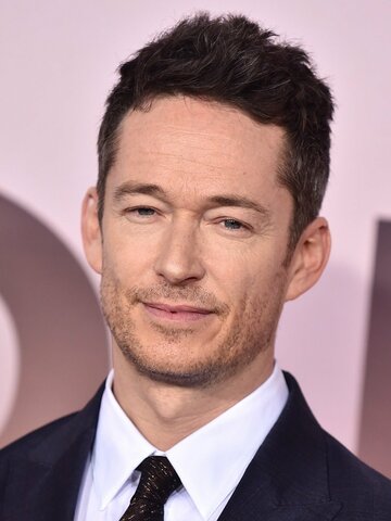Simon Quarterman Headshot
