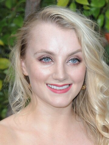 Evanna Lynch Headshot