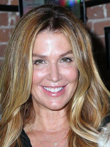 Poppy Montgomery Headshot