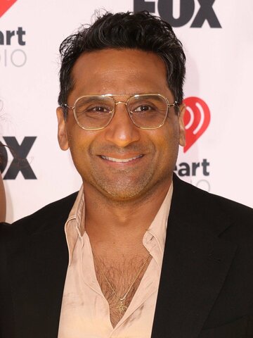 Ravi Patel Headshot