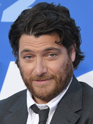 Adam Pally Headshot