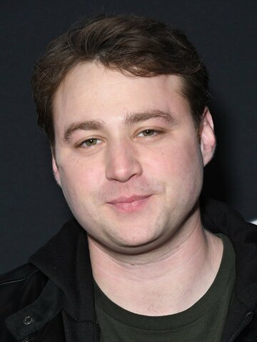 Emory Cohen Headshot
