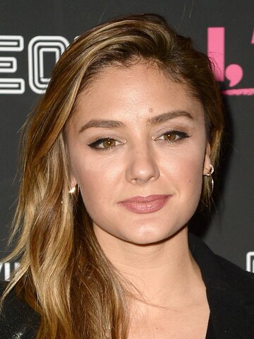 Christine Evangelista Headshot