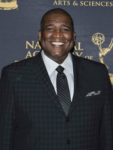 Curt Menefee Headshot