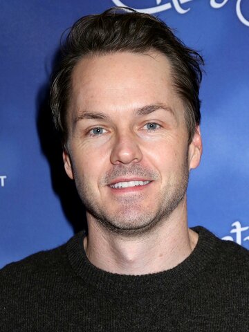 Paul Campbell Headshot