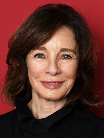 Anne Archer Headshot