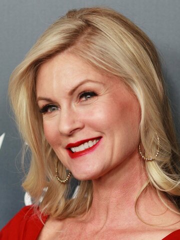 Kate Higgins Headshot