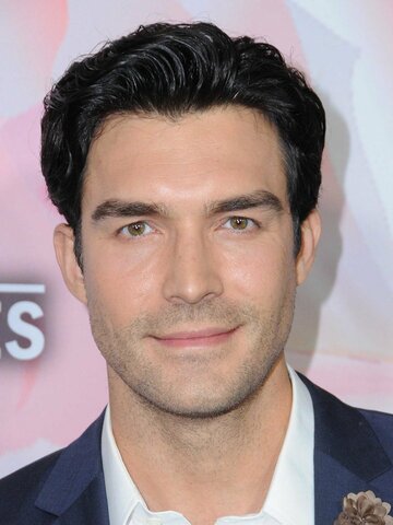 Peter Porte Headshot