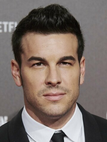 Mario Casas Headshot