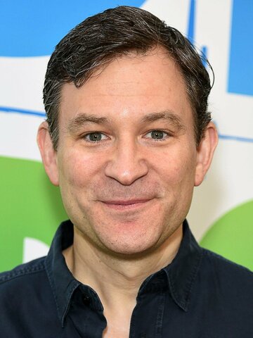 Dan Harris Headshot