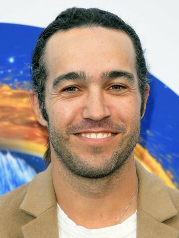 Pete Wentz Headshot