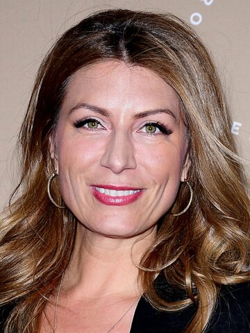 Genevieve Gorder Headshot