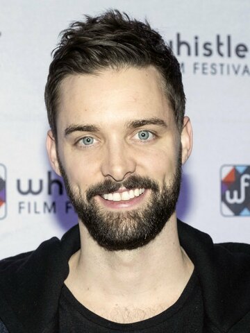 Andrew Dunbar Headshot