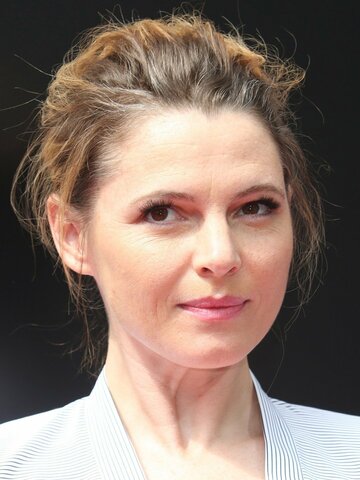 Amy Seimetz Headshot