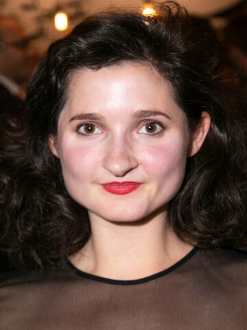 Ruby Bentall Headshot