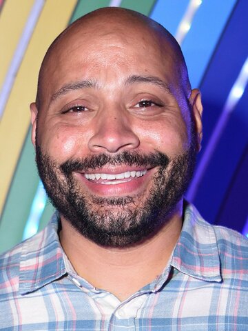 Colton Dunn Headshot