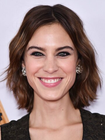 Alexa Chung Headshot