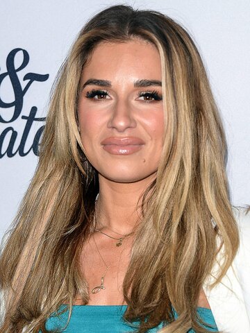 Jessie James Decker Headshot