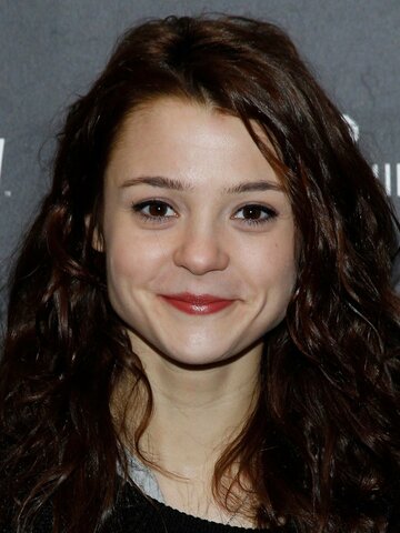 Kathryn Prescott Headshot