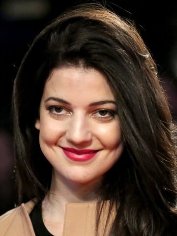 Esther Garrel Headshot
