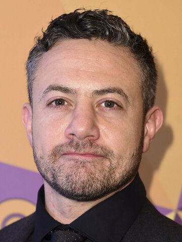 Warren Brown Headshot
