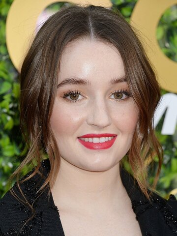 Kaitlyn Dever Headshot