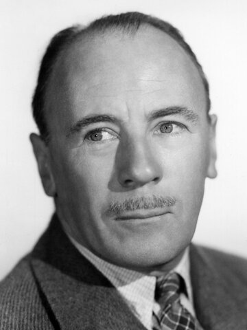 Roland Young Headshot
